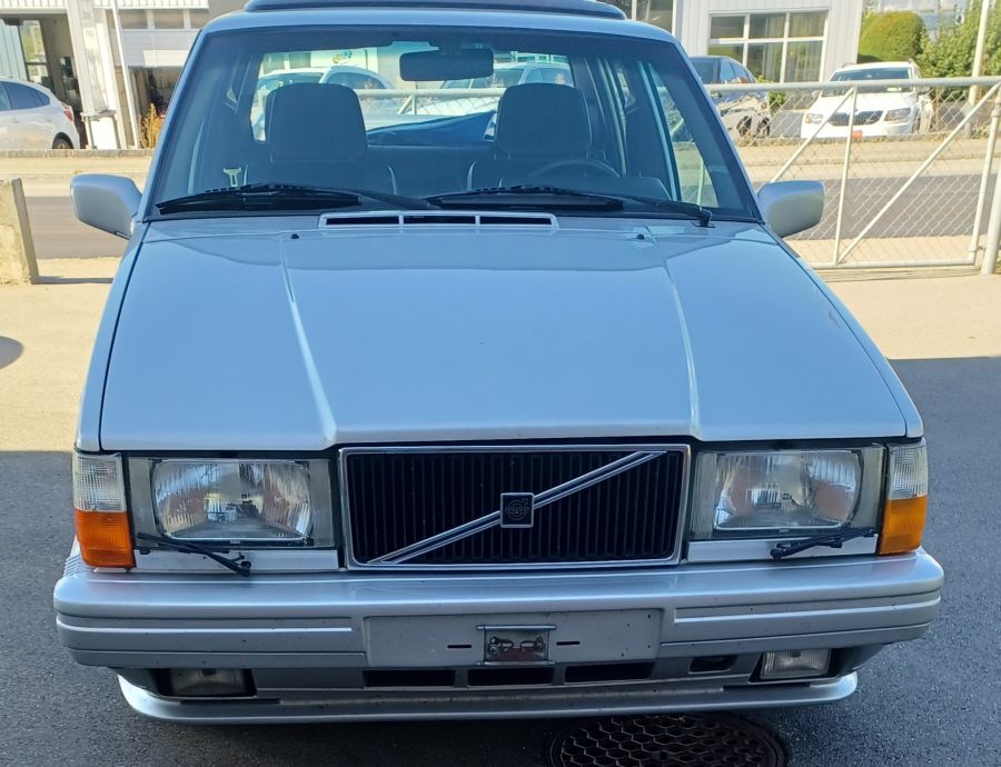 Volvo 740 Turbo, 1986
