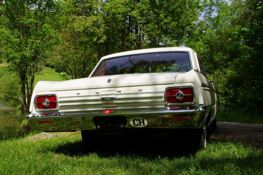 Ford Fairlane, 1965